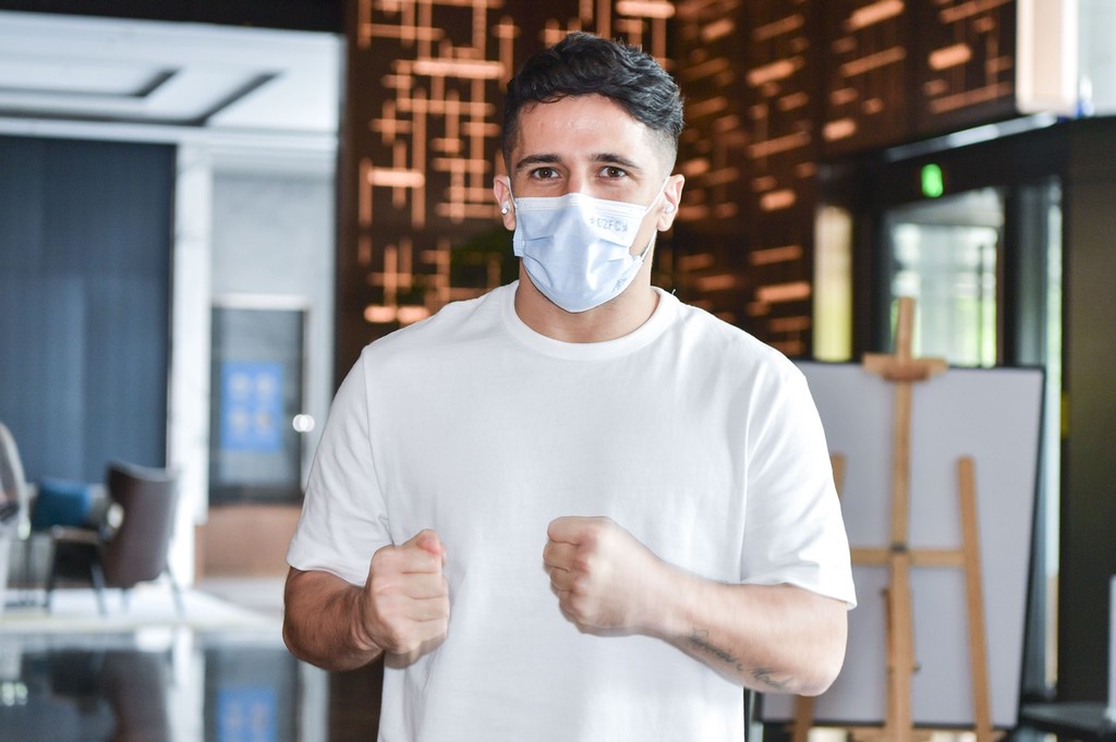 برايتونضدنوتينغهامفورستمباشرمواجهةمثيرةفيالدوريالإنجليزي